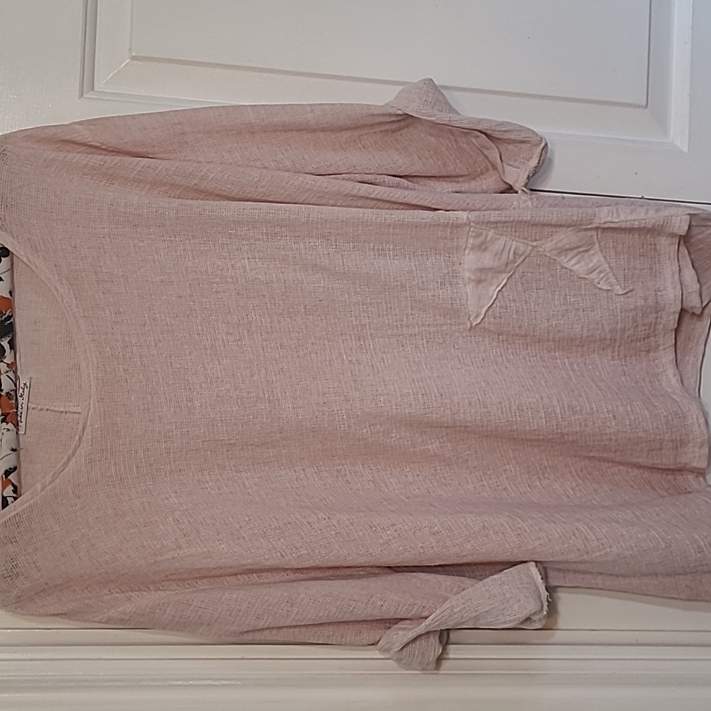 Airy, cool Italian linen and cotton top